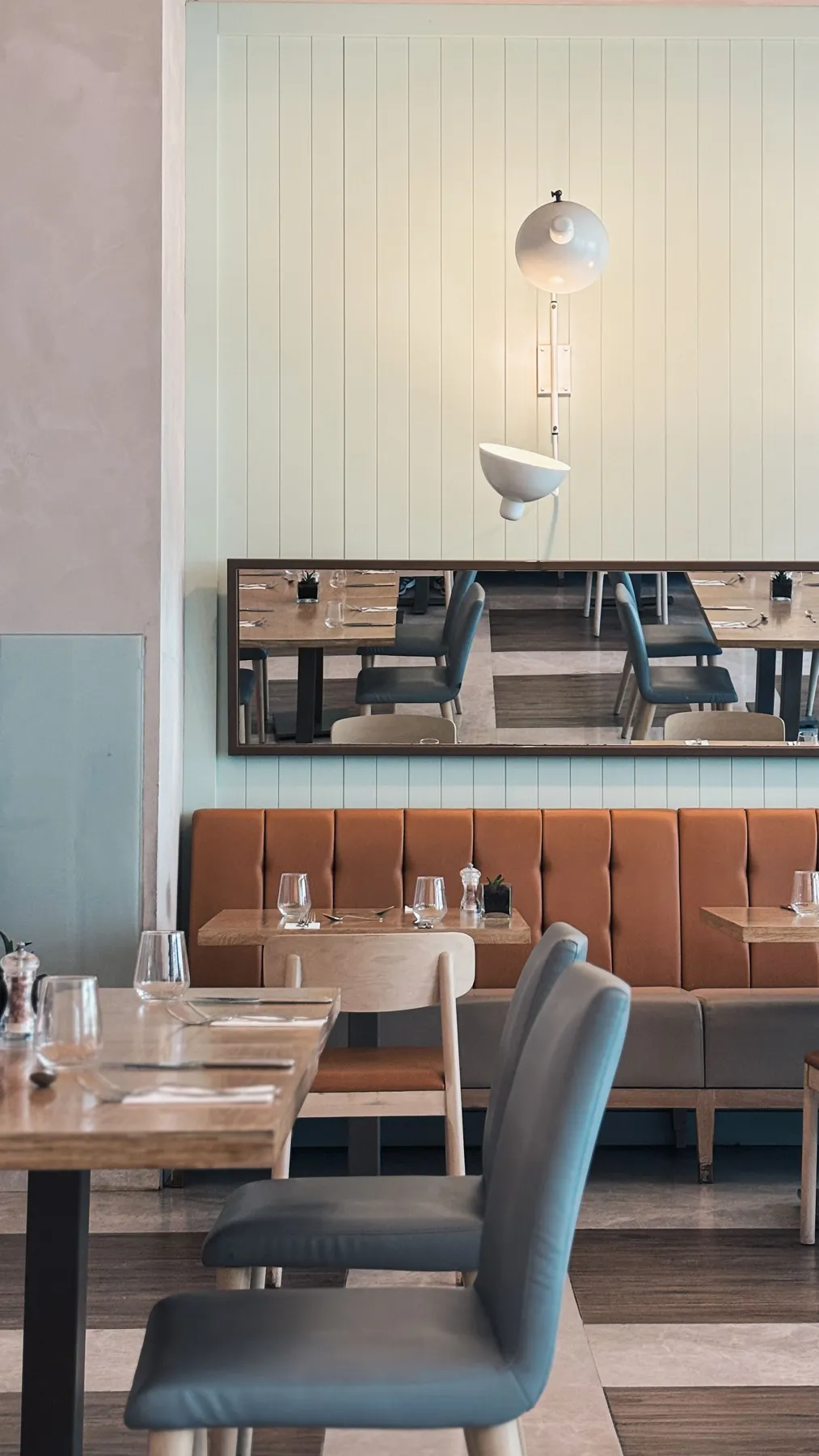 leather banquettes